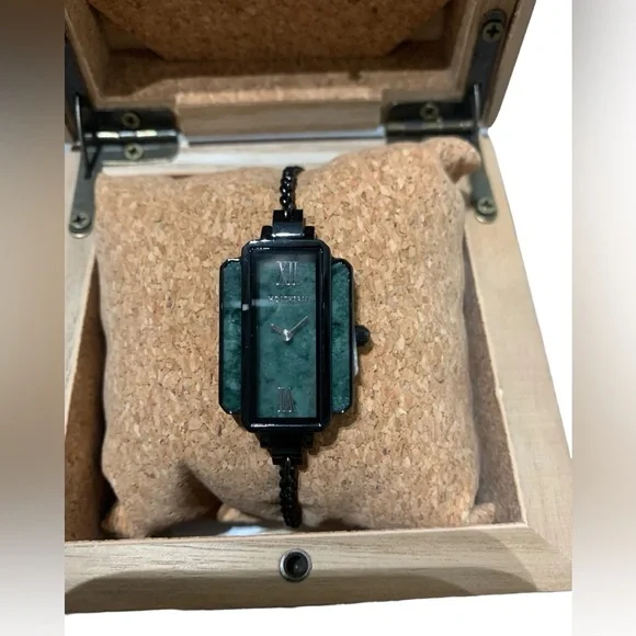 Holzkern Women’s JAY Green Marble & Ebony Wood Watch – NIB sold out - Picture 3 of 6